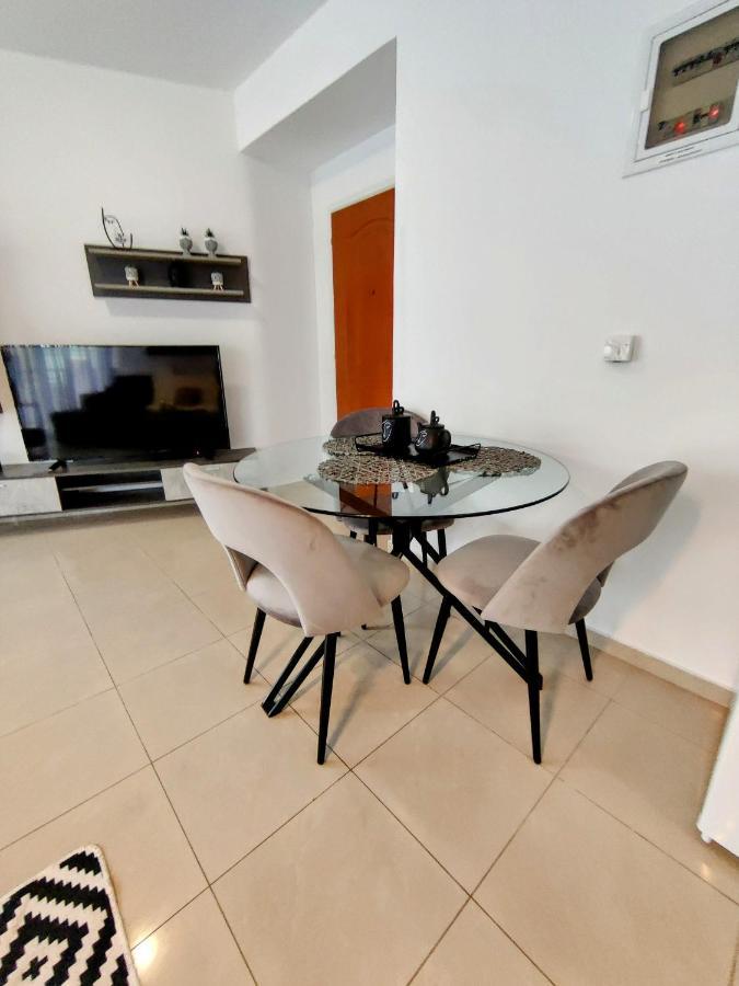 Purple Spot Apartment *
