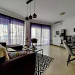 Central Purple Spot